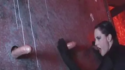 Busty Latina mặc đồ trong phim sec loan luan me con ruot sexy đồ lót và fuck một người đàn ông lớn của vòi nước