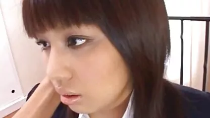 Một trẻ đam mê xem phim sec me va con busty blondie fucks trong một bộ đồ bơi