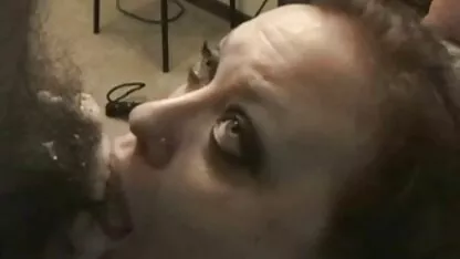 Một cô gái với dreadlocks phim sec mẹ con cho một mát thổi kèn và được hậu môn fucked