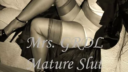 A cute baby love threesome sex and fucks with a phim sec con trai dit me guy and his daddy right on the kitchen table