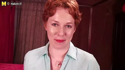 Các ông chủ fucks cô ấy âm xem phim sec loan luon me con đạo trong các văn phòng và hút tinh ranh