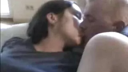 Da đen đụ sec loan luon me con mạnh, anh ấy thực sự khóc