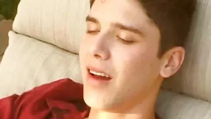 Anh chàng liếm âm hộ chó cái, cô ấy dính phim sec con dit me đầy mủ và tinh trùng