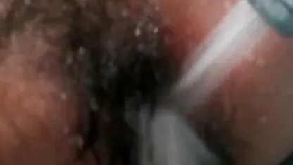 Hai giáo viên bắt một học sinh trốn học và sec loan luan me con đánh cô ấy vào tất cả các vết nứt để cô ấy quên việc bỏ qua bài giảng nghĩa là gì