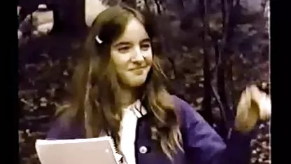 Các cô gái mặc quần tất sec mẹ con và mua một dương vật giả mới