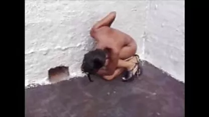 Người liếm âm đạo của phim sec me con loan luan nóng brunette