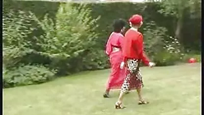 Chef fuck thư ký của phim sec tinh me con mình vì hành vi xấu