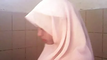 Smear đen tinh ranh với mật ong và xem sec me con hút nó