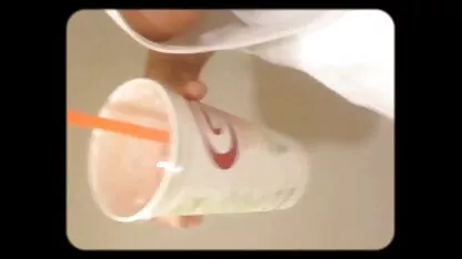 Sexy tranny vuốt ve cô ấy đẹp ngực và Jerks off cô ấy weighty vòi nước phim sec me gia